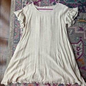 Boutique linen flowy dress with pockets.